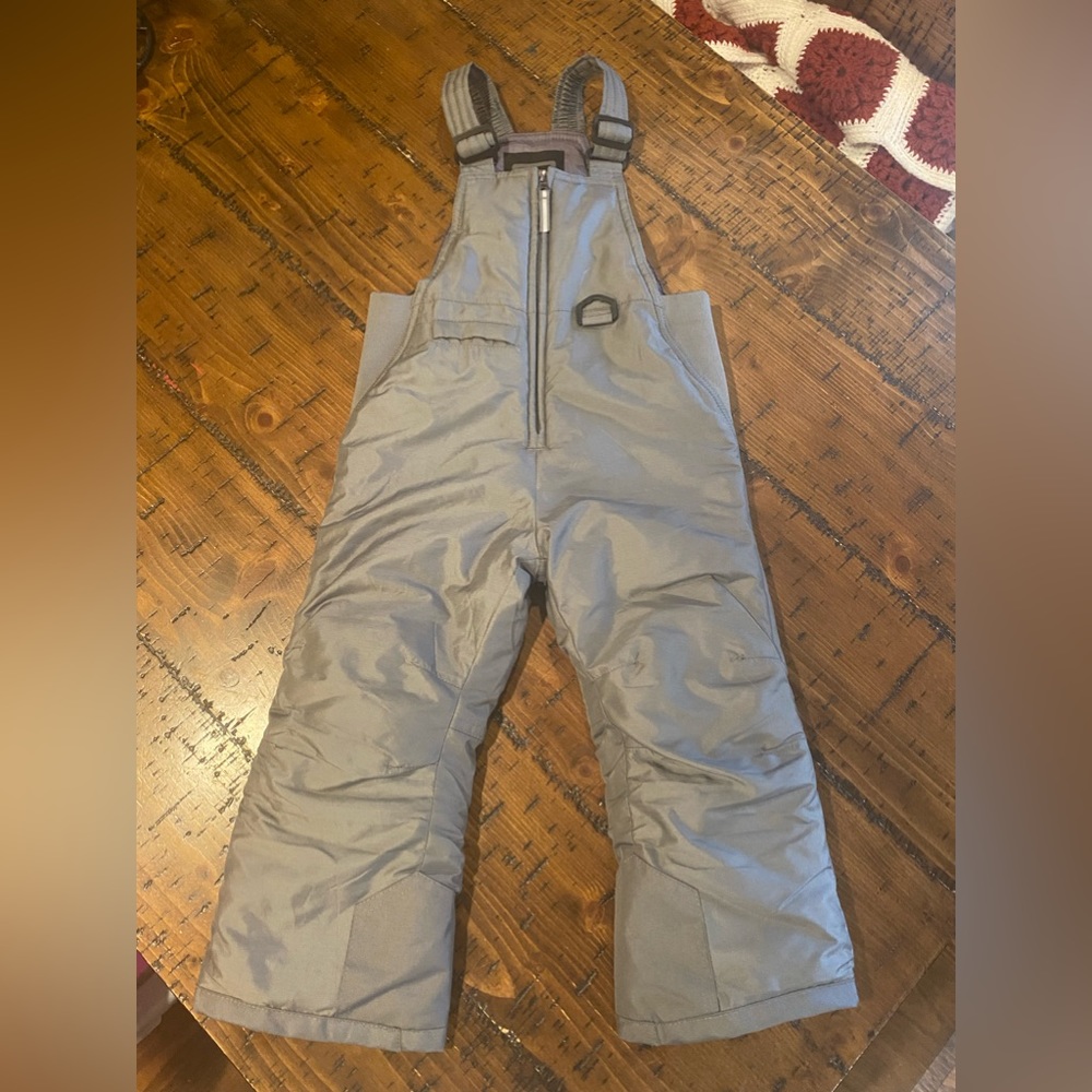 Toddler Snow Suit ❄️
